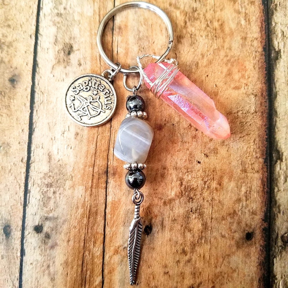 ♐️ Sagittarius Stone Keychain - Picture 2 of 3